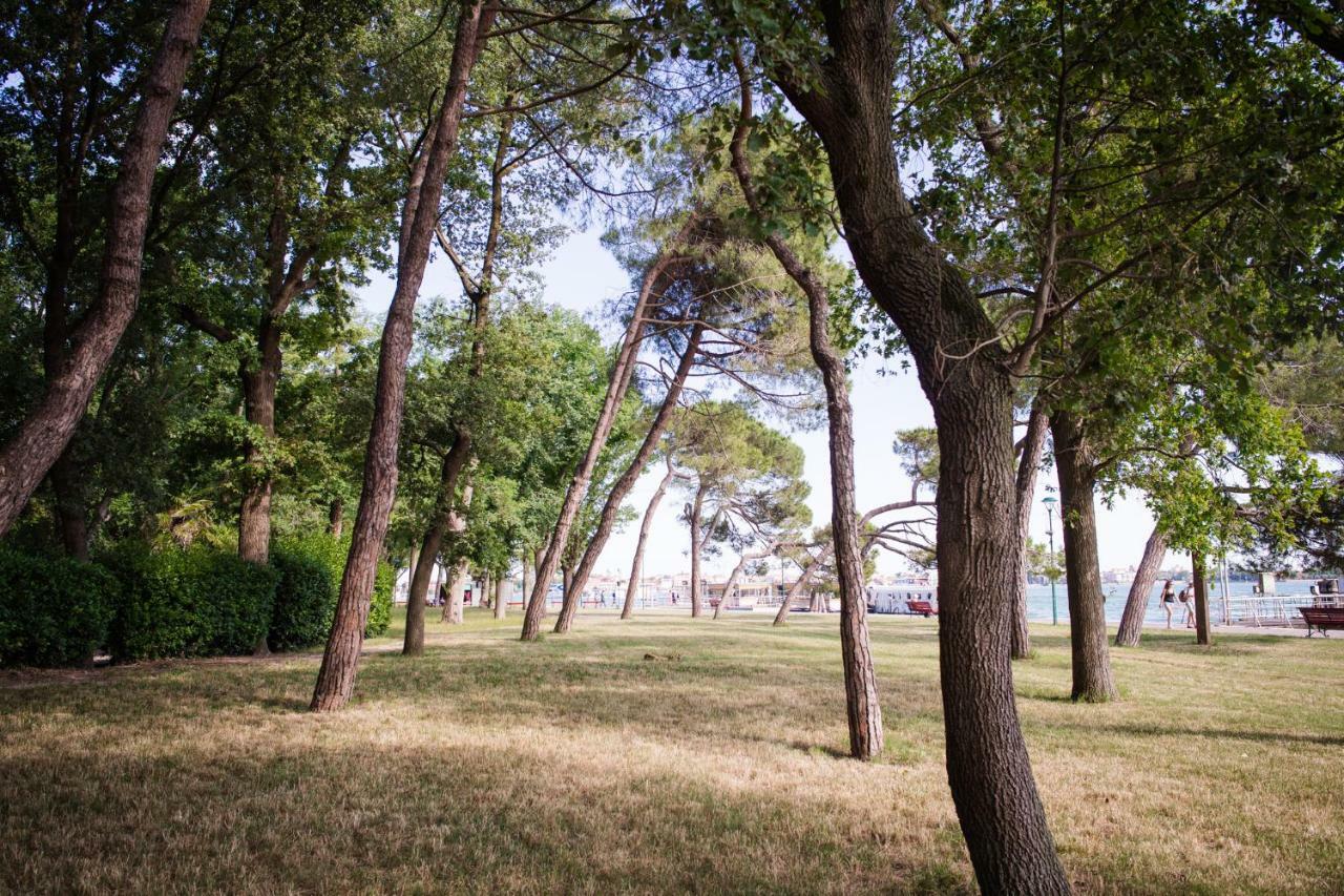 Biennale Bianco & Rosso Venise